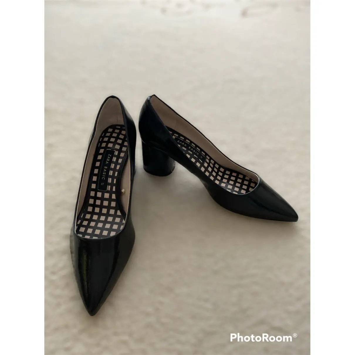 Patent leather heels Zara