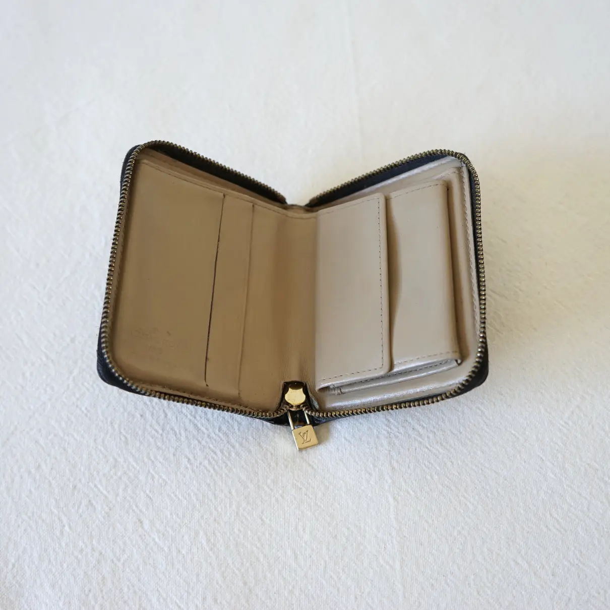 Zippy patent leather wallet Louis Vuitton - Vintage