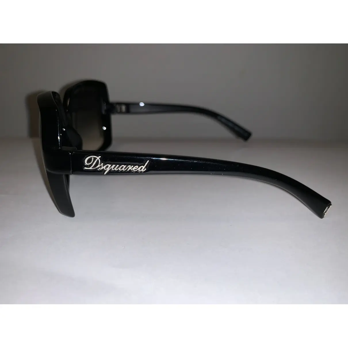 Buy Dsquared2 Oversized sunglasses online