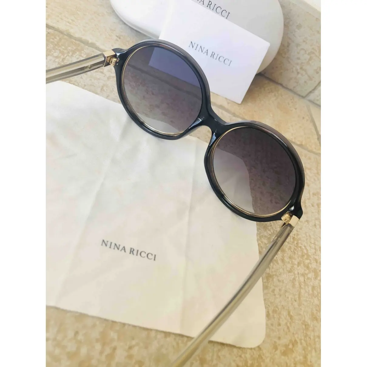 Oversized sunglasses Nina Ricci