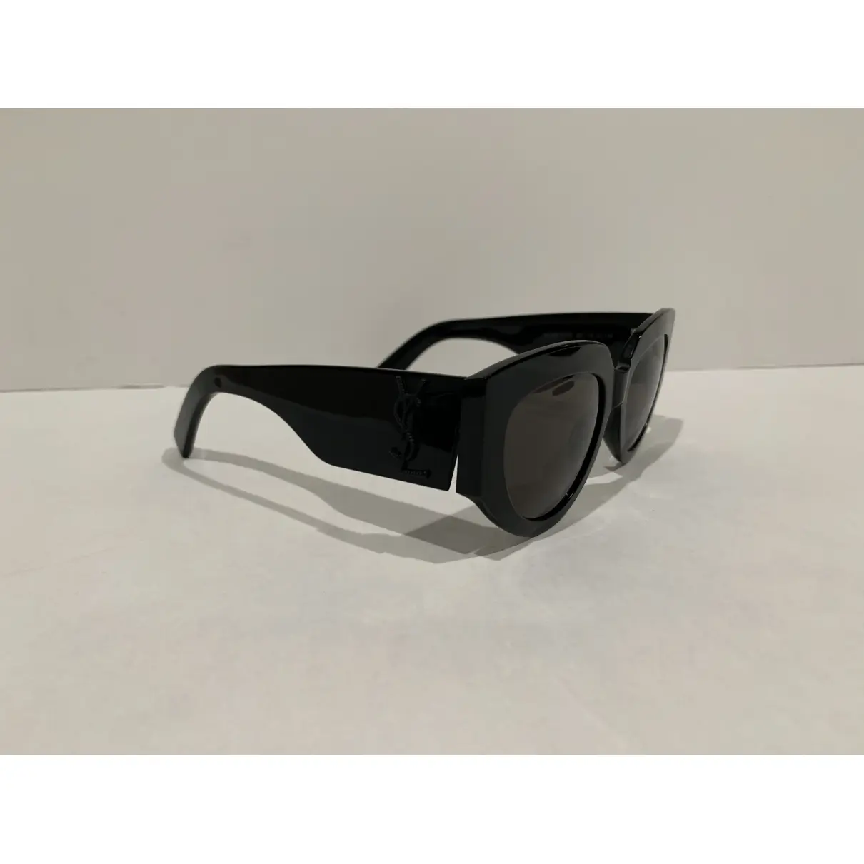 Buy Saint Laurent Oversized sunglasses online