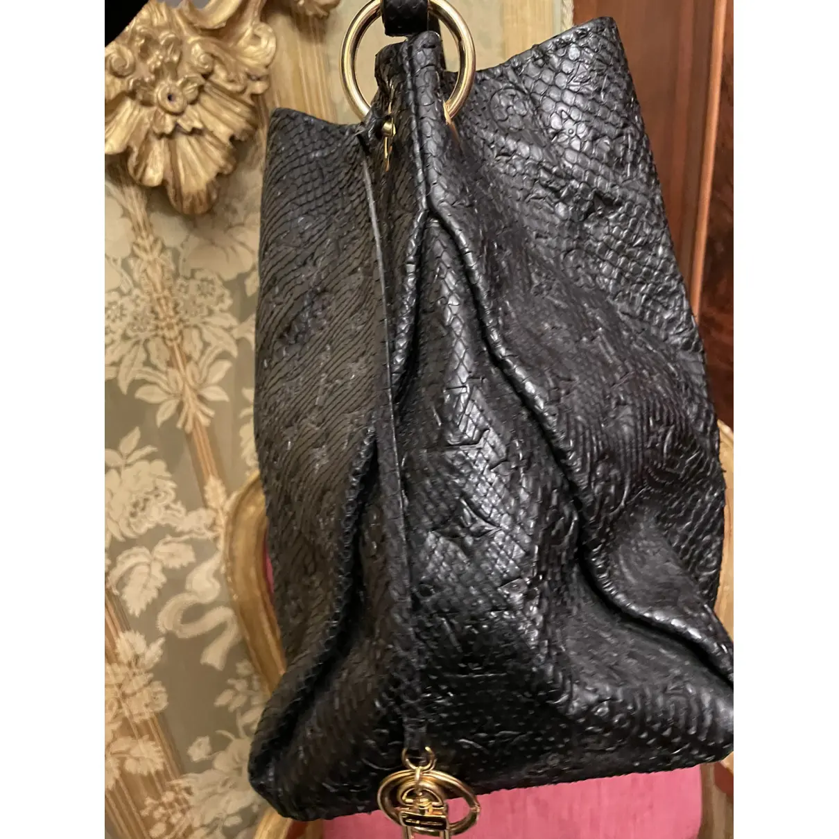 Artsy python handbag Louis Vuitton