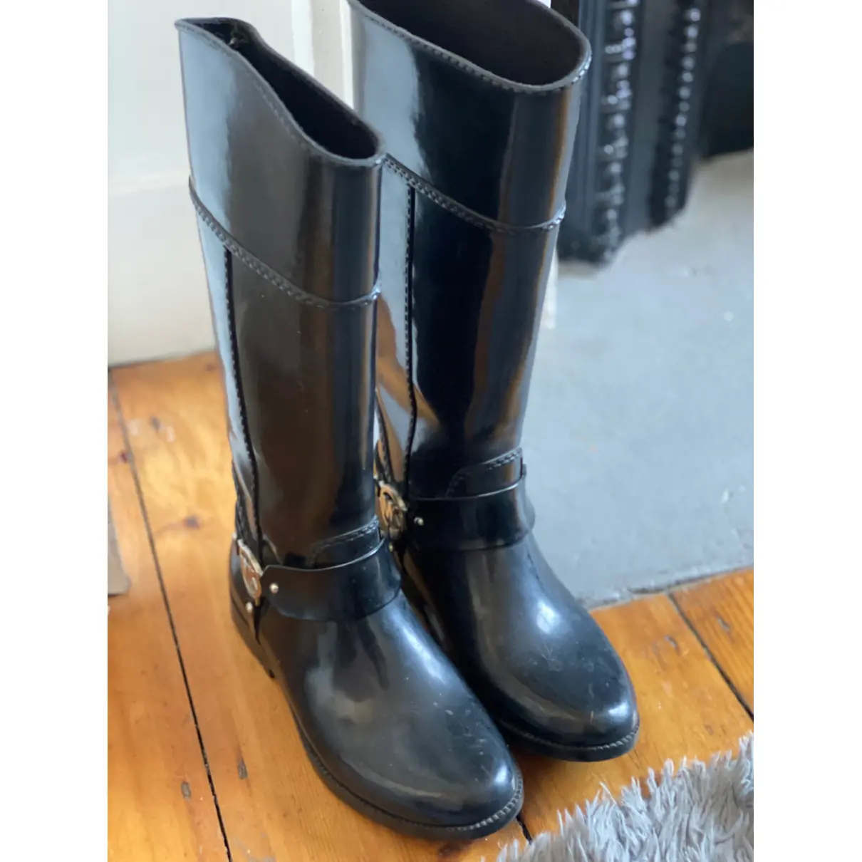 Buy Michael Kors Snow boots online