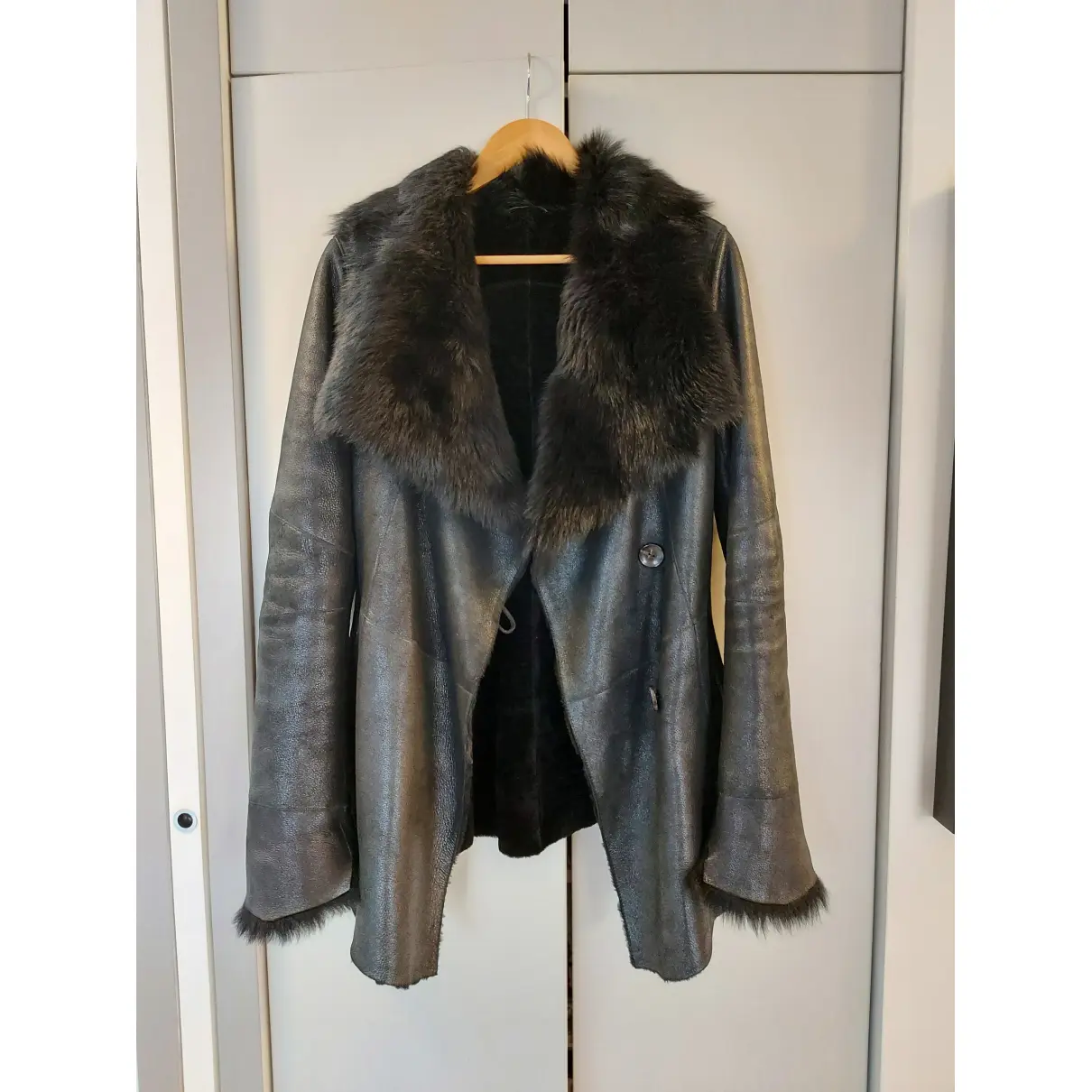 Shearling coat Ventcouvert
