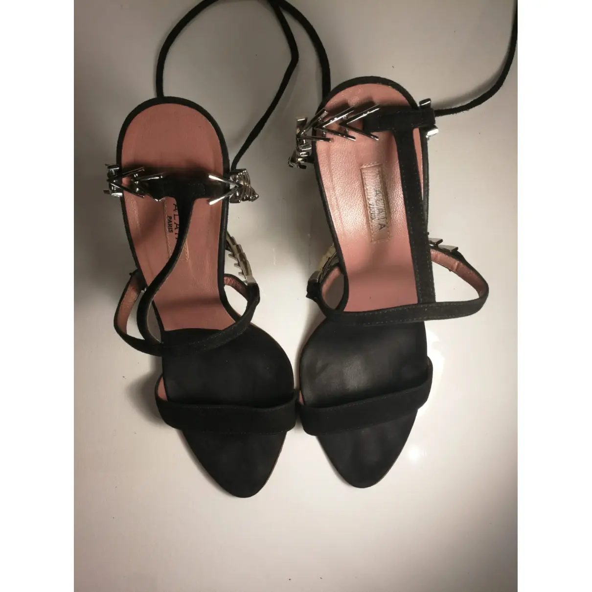 Buy Alaïa Heels online - Vintage