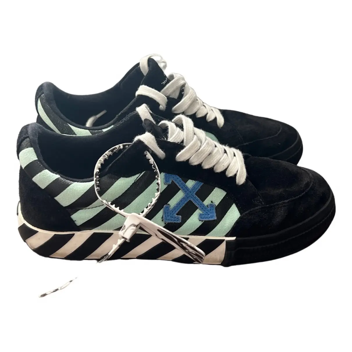 Low Top low trainers Off-White