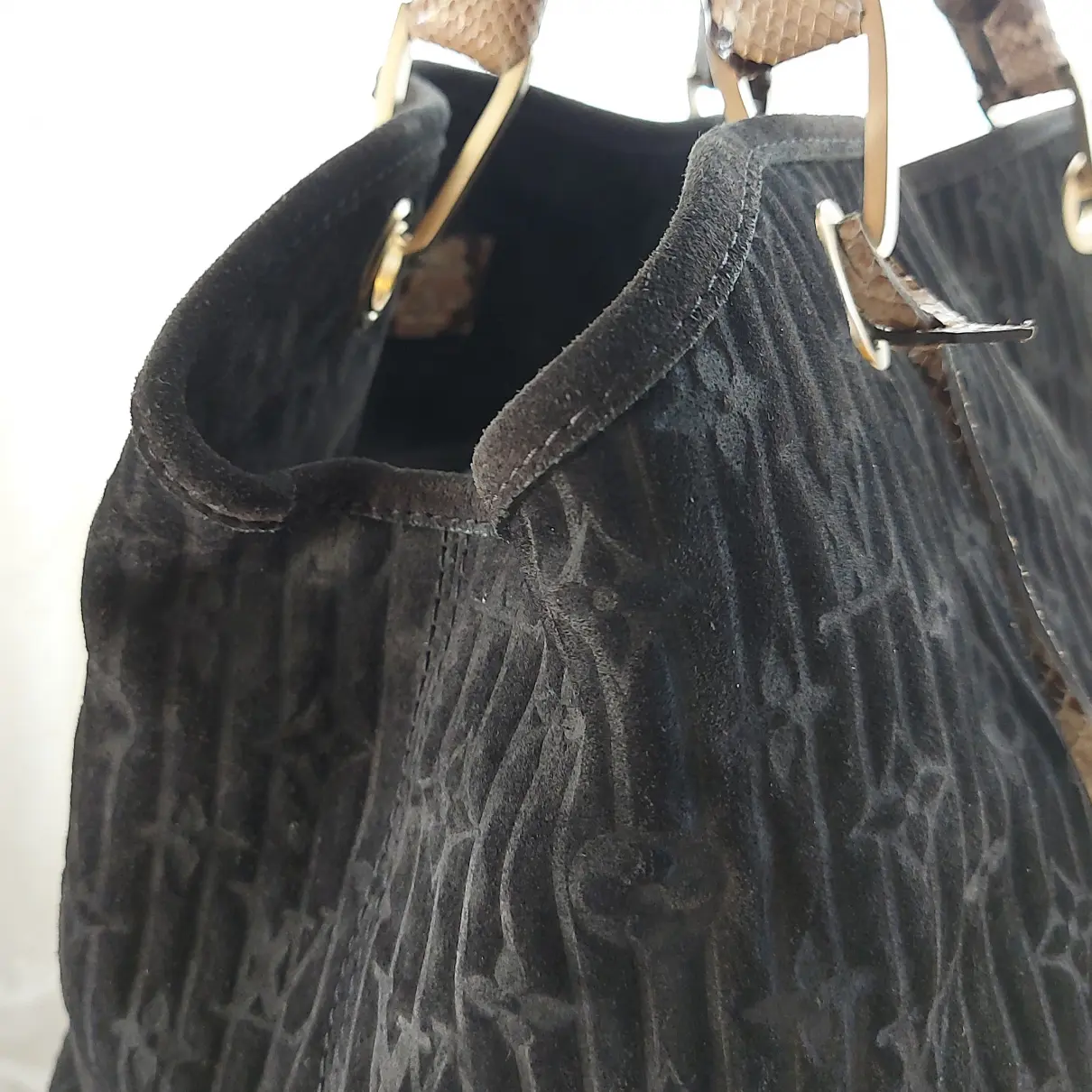 Whisper handbag Louis Vuitton