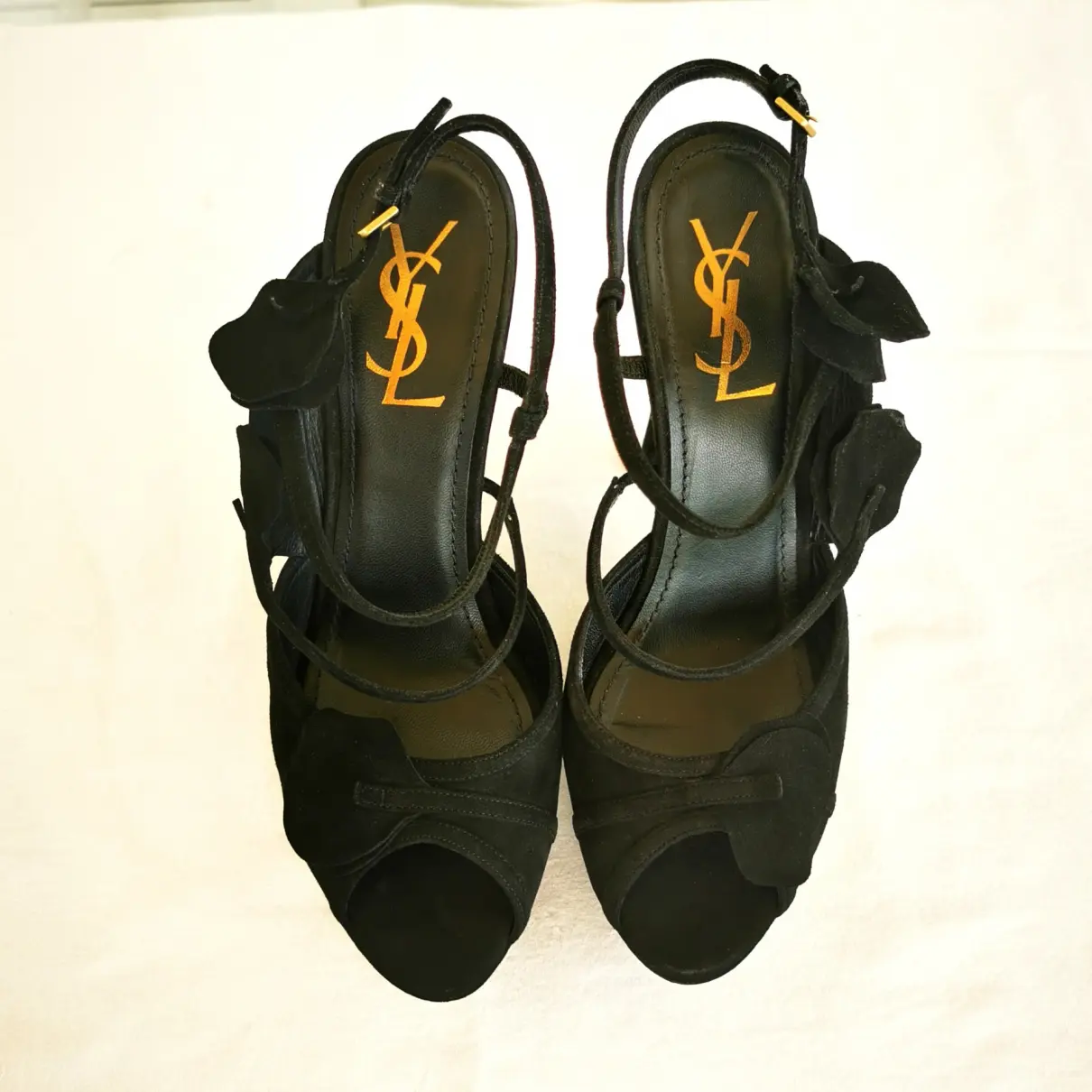 Buy Yves Saint Laurent Heels online - Vintage