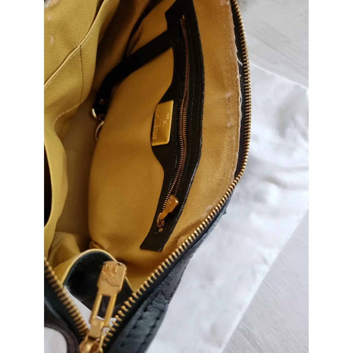 Vegan leather handbag Mollerus