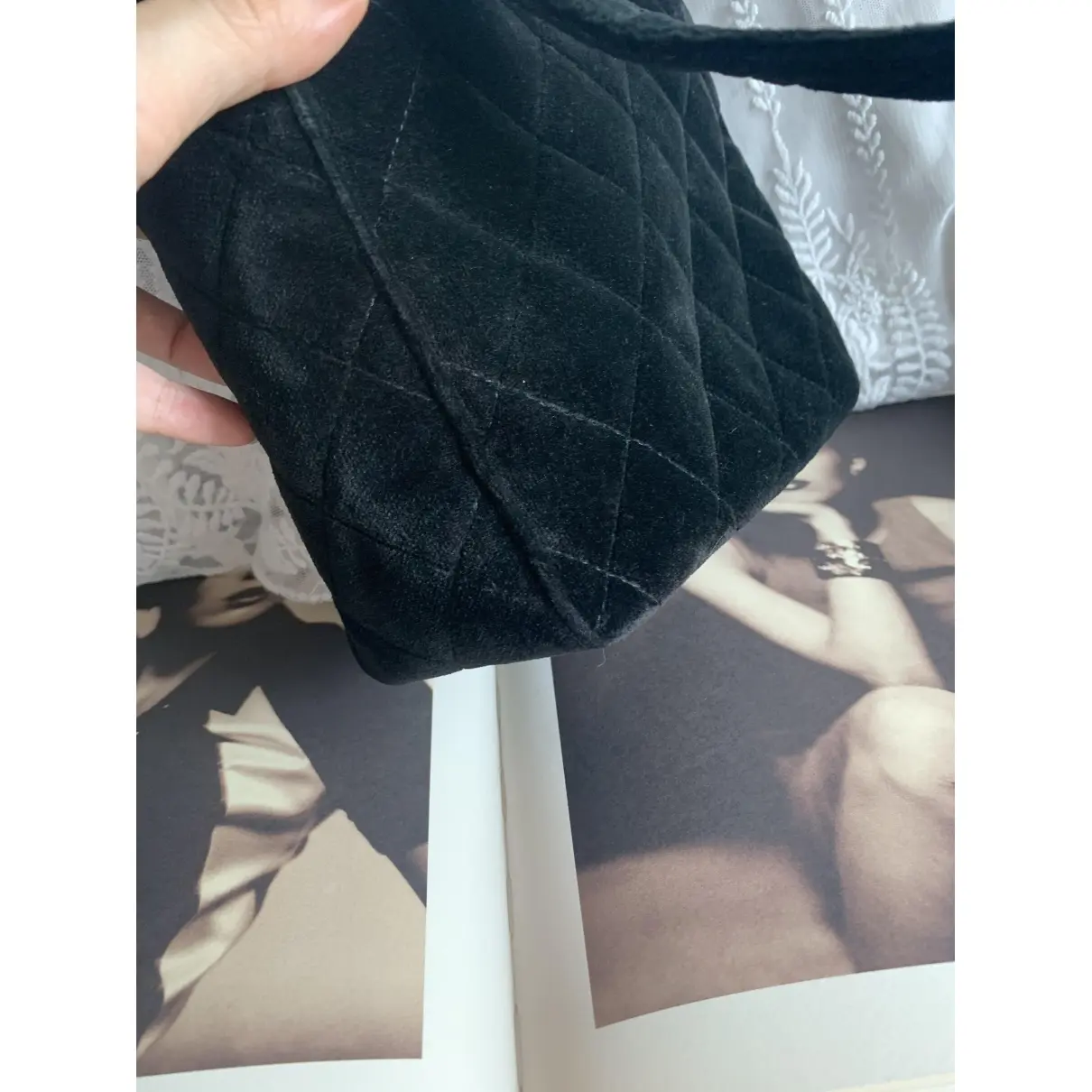 Velvet handbag Chanel - Vintage