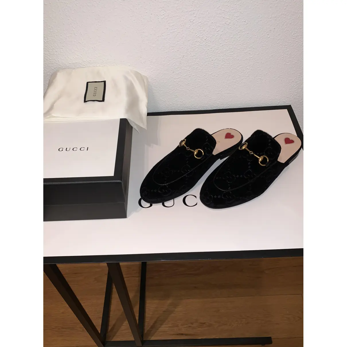 Velvet sandals Gucci