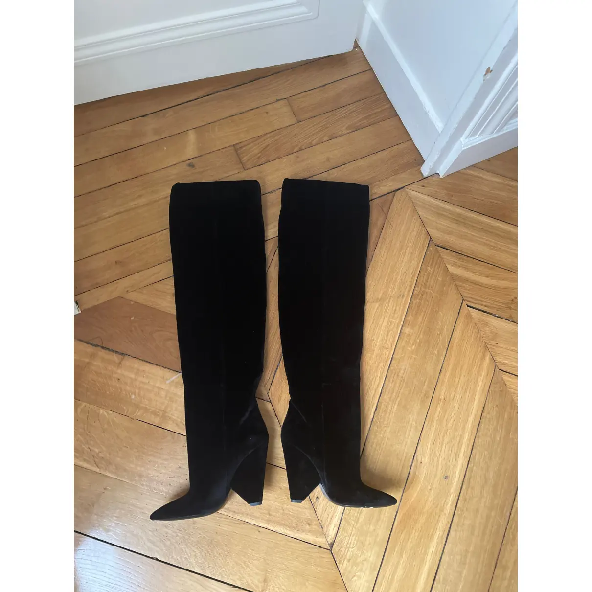 Buy Saint Laurent Niki velvet boots online
