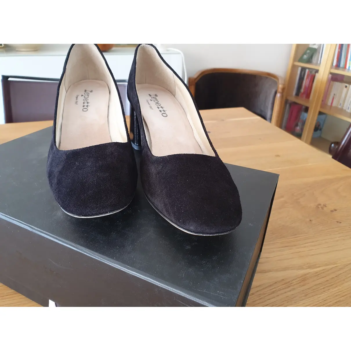 Buy Repetto Velvet heels online