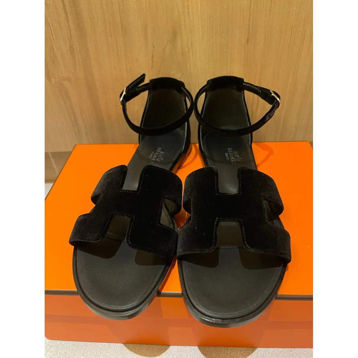 Buy Hermès Santorini velvet sandal online