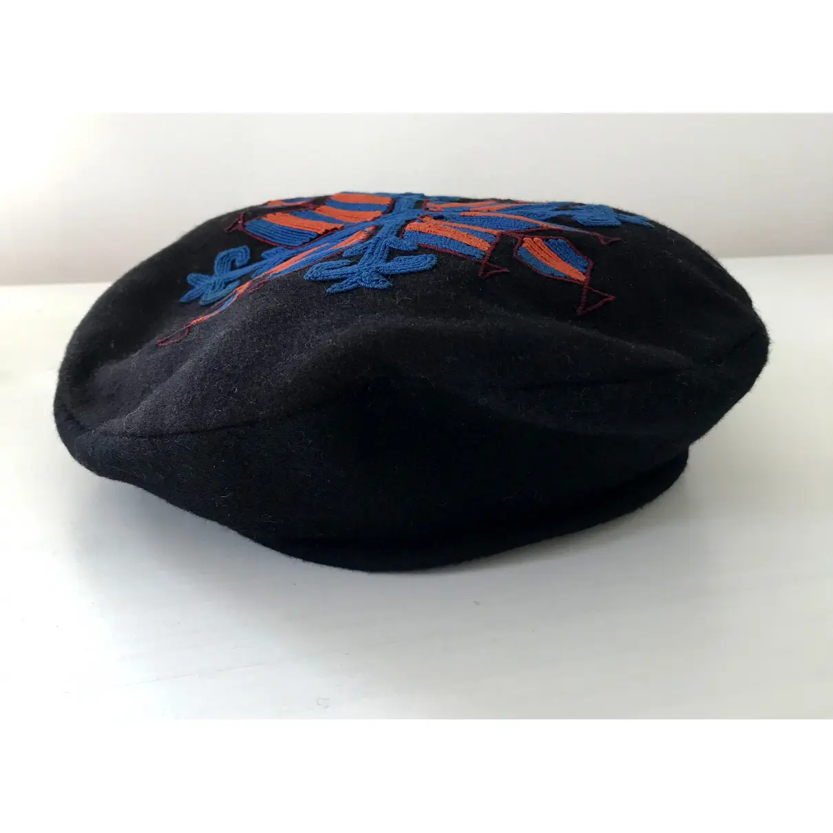 Buy Yves Saint Laurent Wool beret online - Vintage