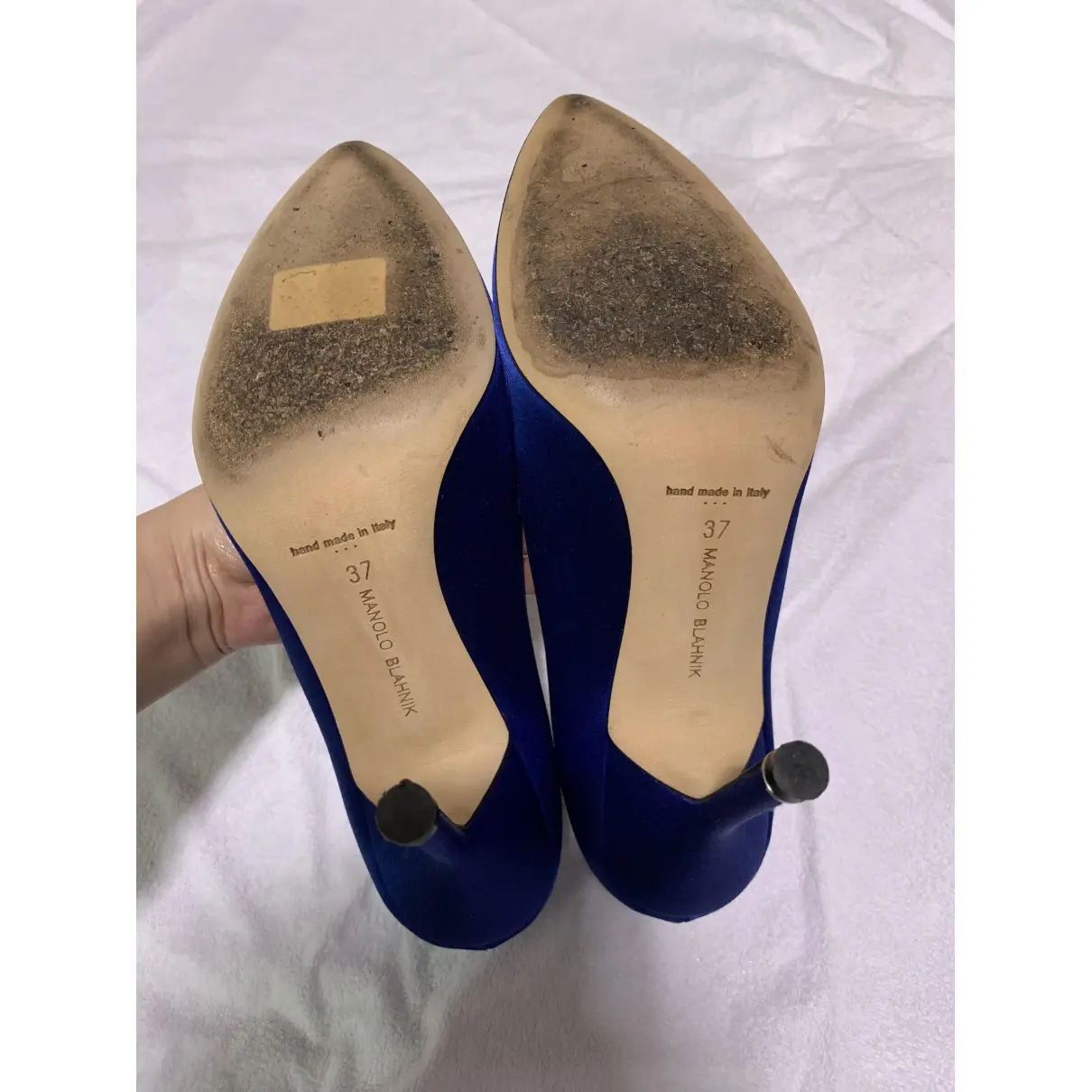 Buy Manolo Blahnik Hangisi cloth heels online