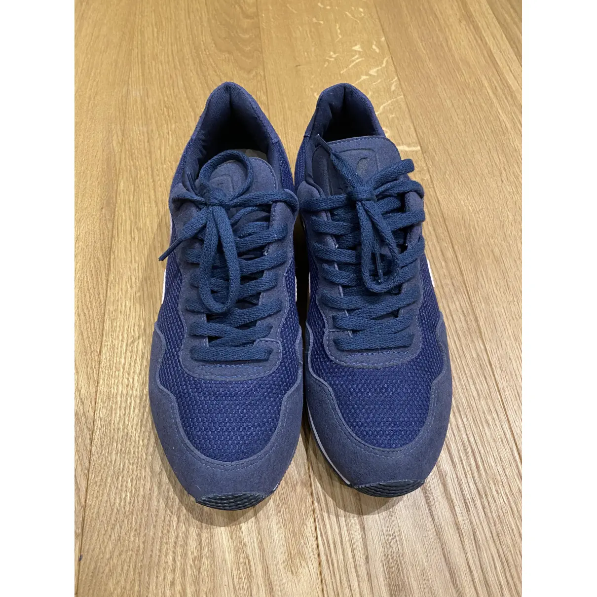 Buy Veja Cloth trainers online