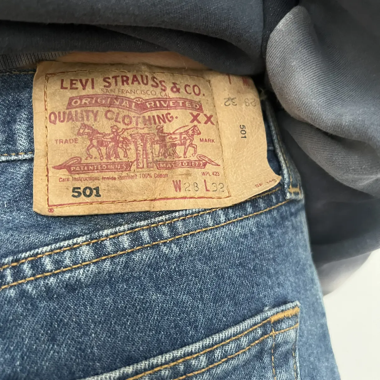 Buy Levi's 501 straight jeans online - Vintage