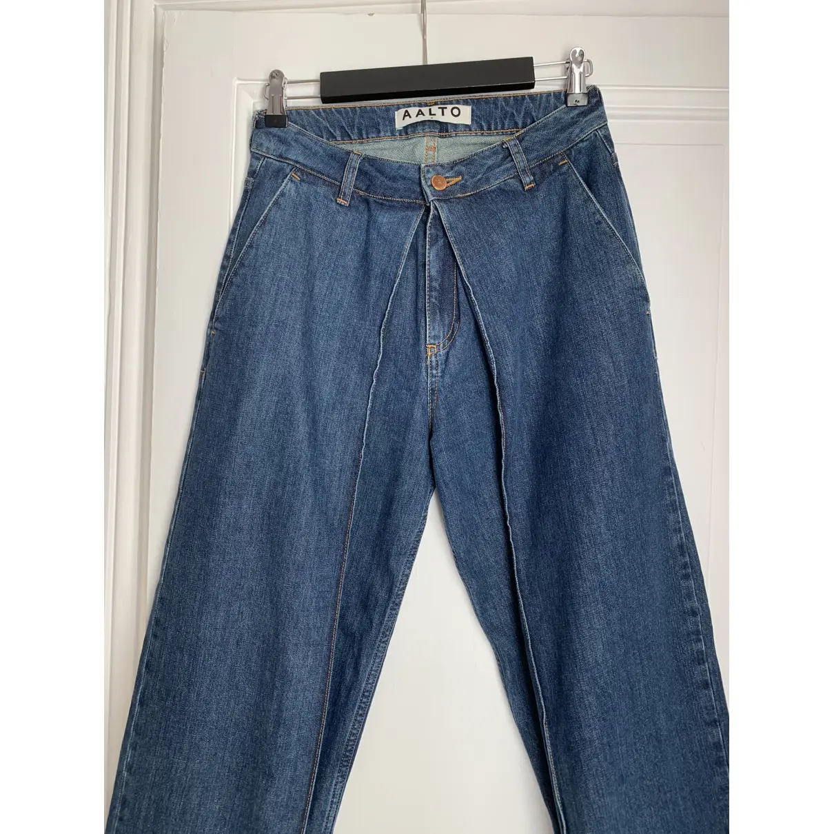 Buy Aalto Large jeans online
