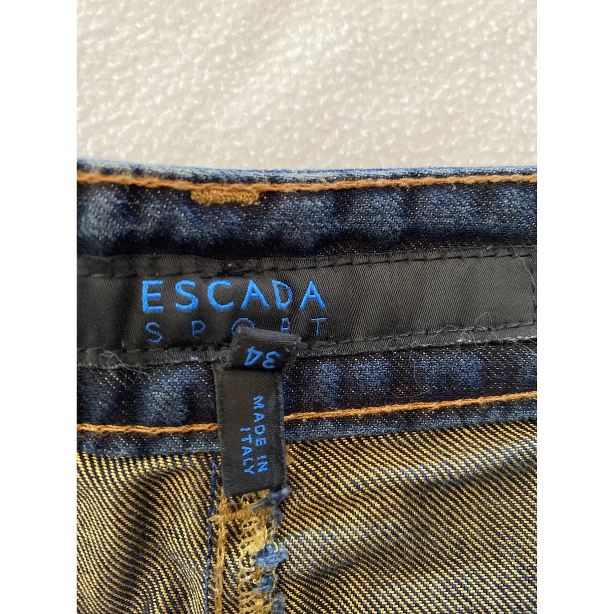 Mini skirt Escada