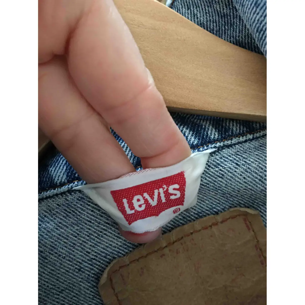 Luxury Levi's Jackets Women