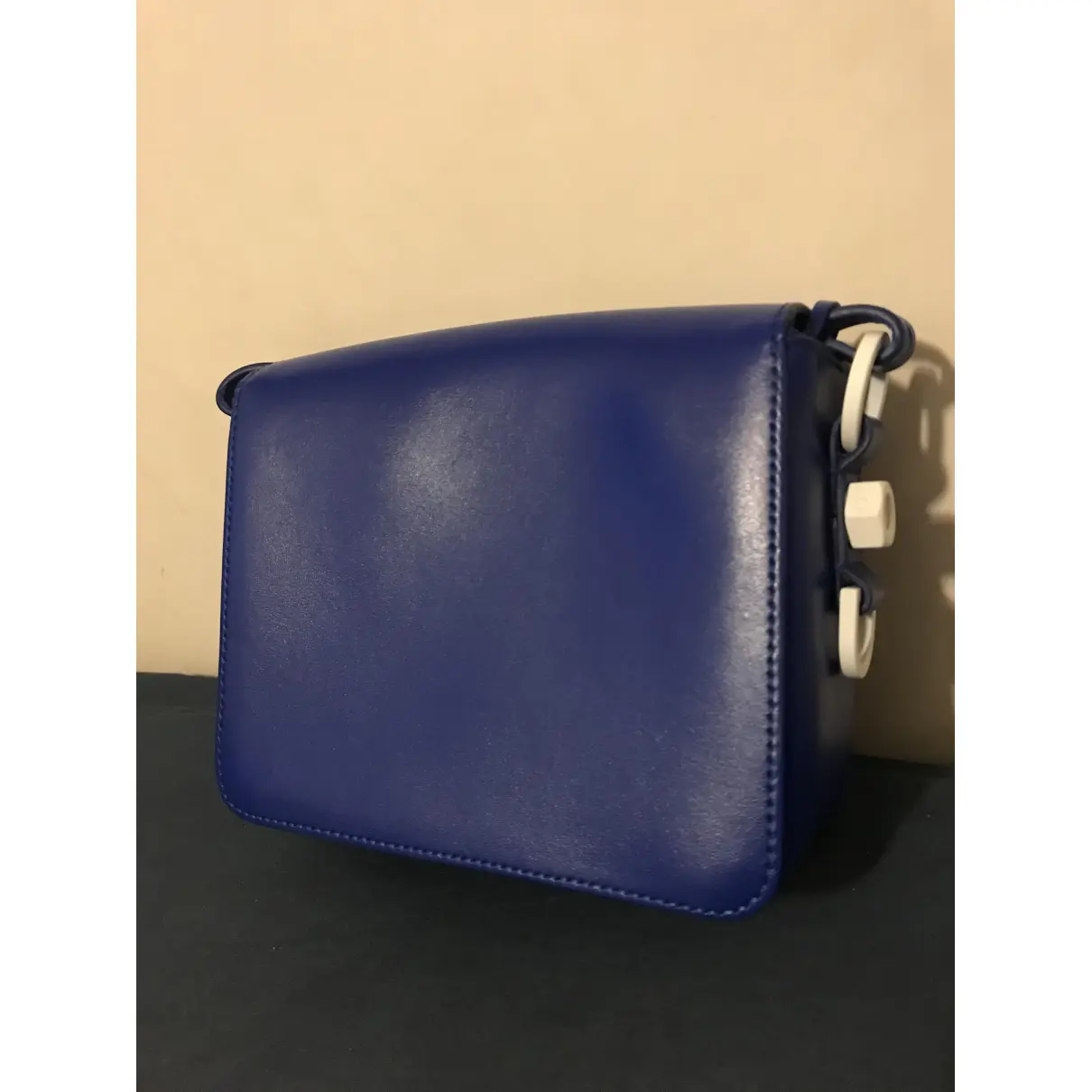 Buy Off-White Binder leather handbag online