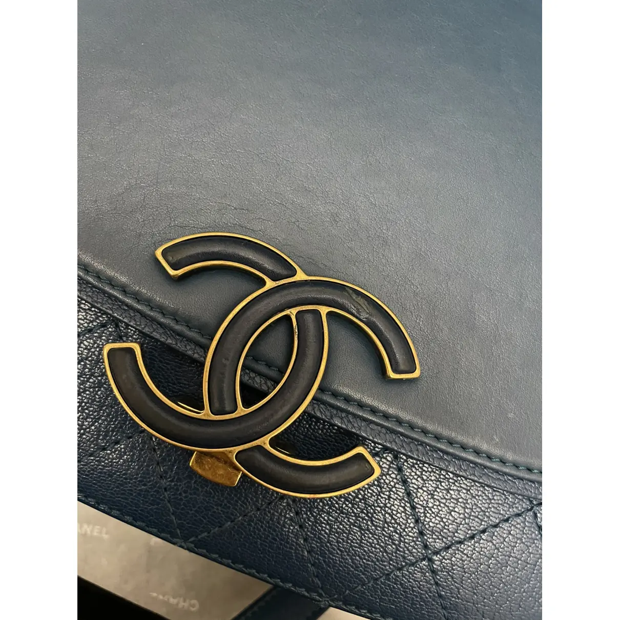 Buy Chanel Coco Curve leather crossbody bag online