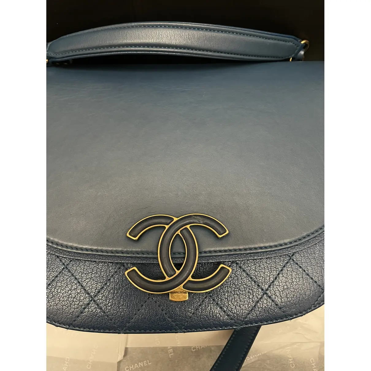 Coco Curve leather crossbody bag Chanel