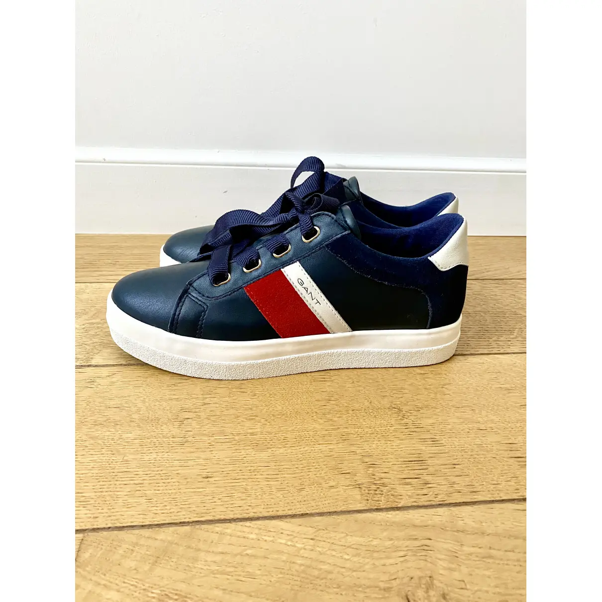 Buy Gant Leather trainers online