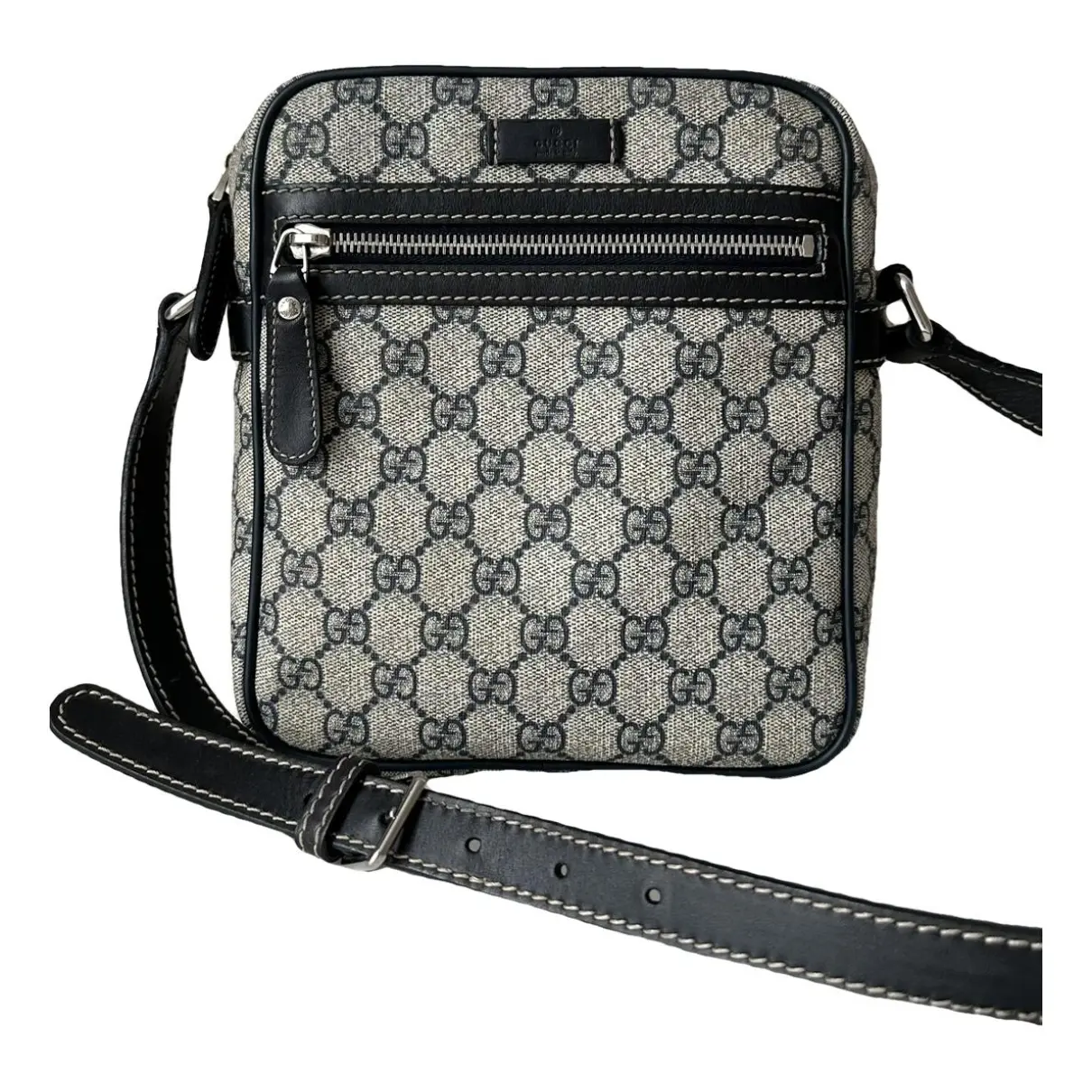 GG Marmont Zip Messenger leather crossbody bag Gucci
