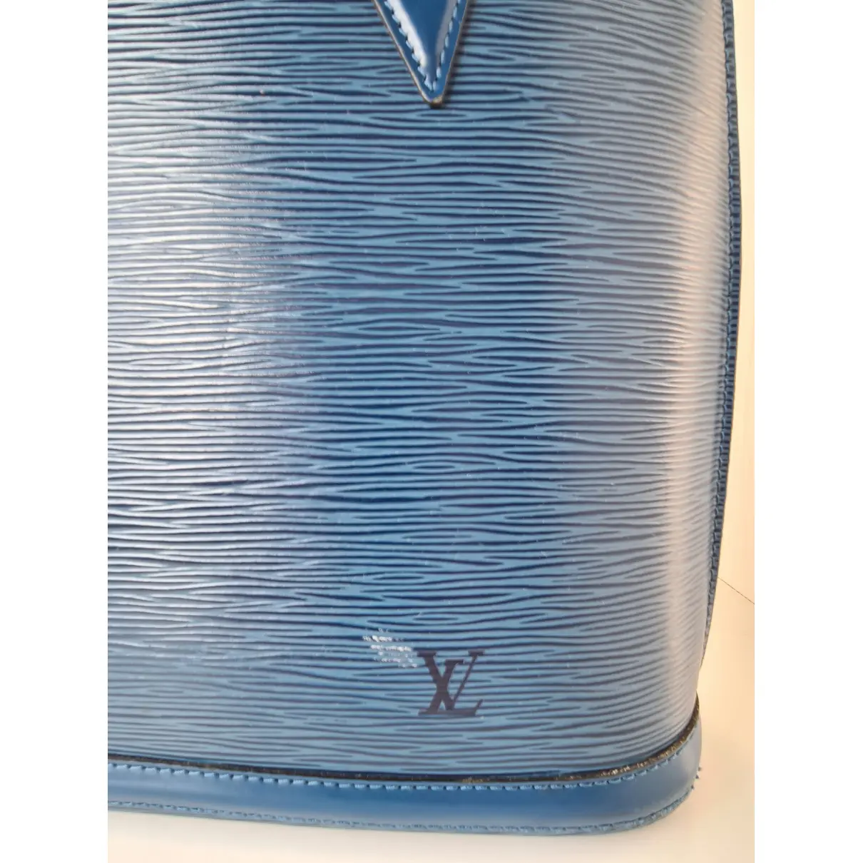 Buy Louis Vuitton Lussac leather handbag online - Vintage