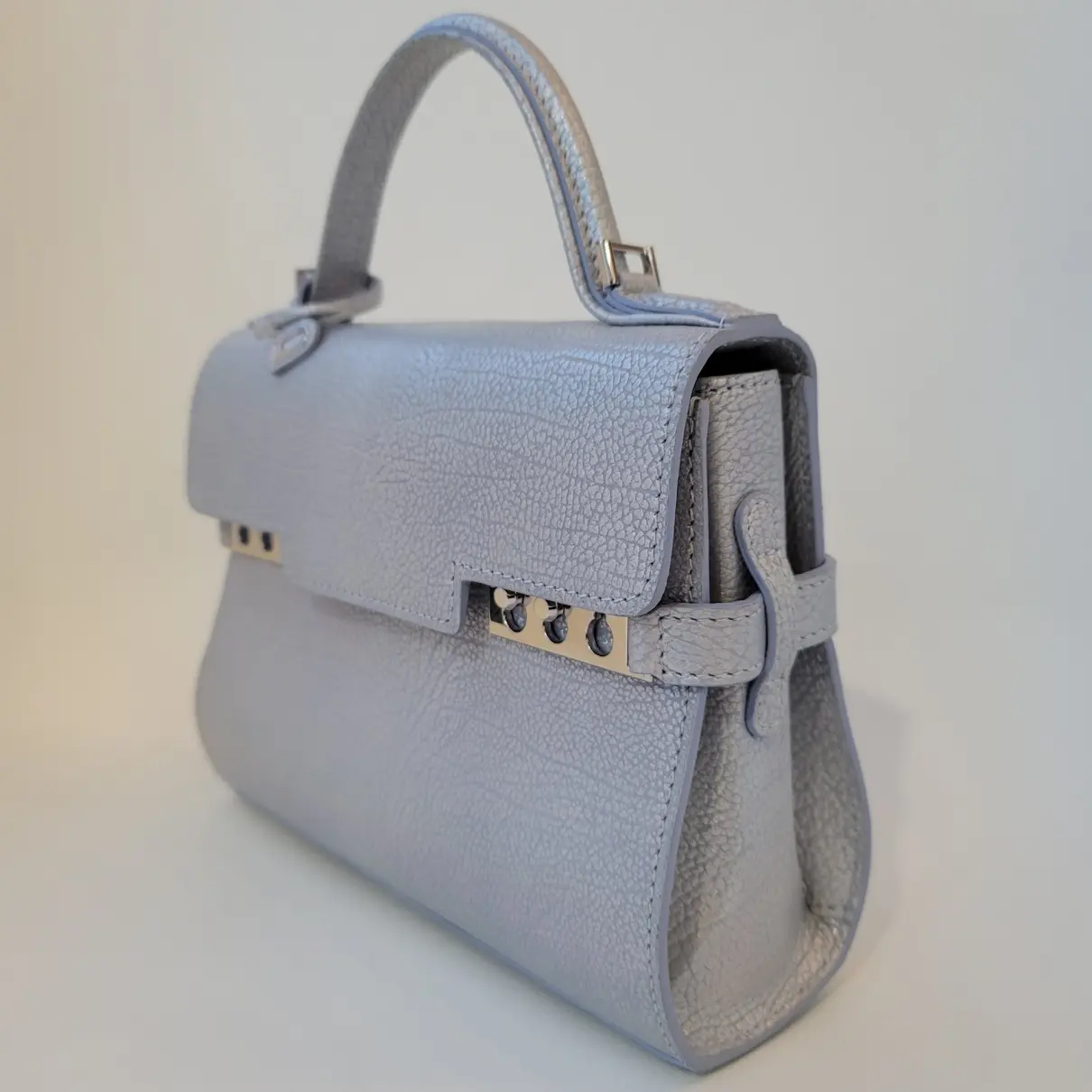 Buy Delvaux Tempête leather crossbody bag online