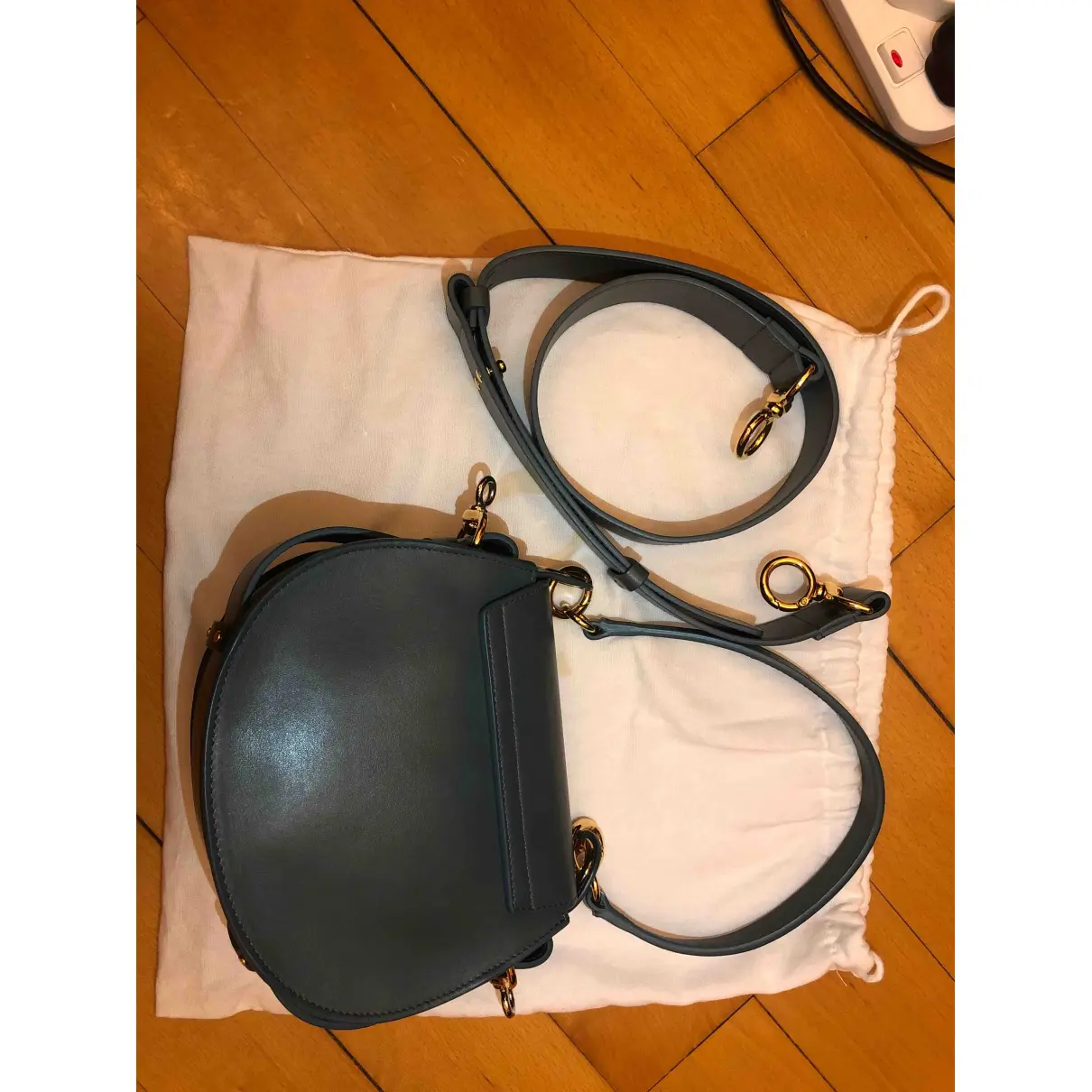 Buy Chloé Tess leather handbag online