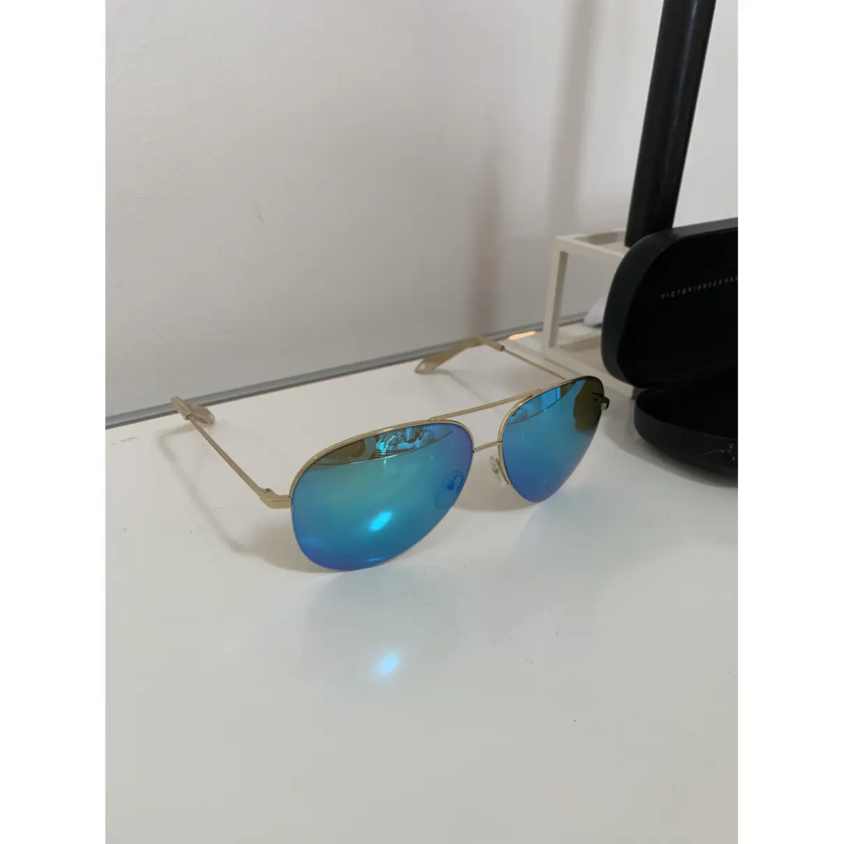 Buy Victoria Beckham Aviator sunglasses online