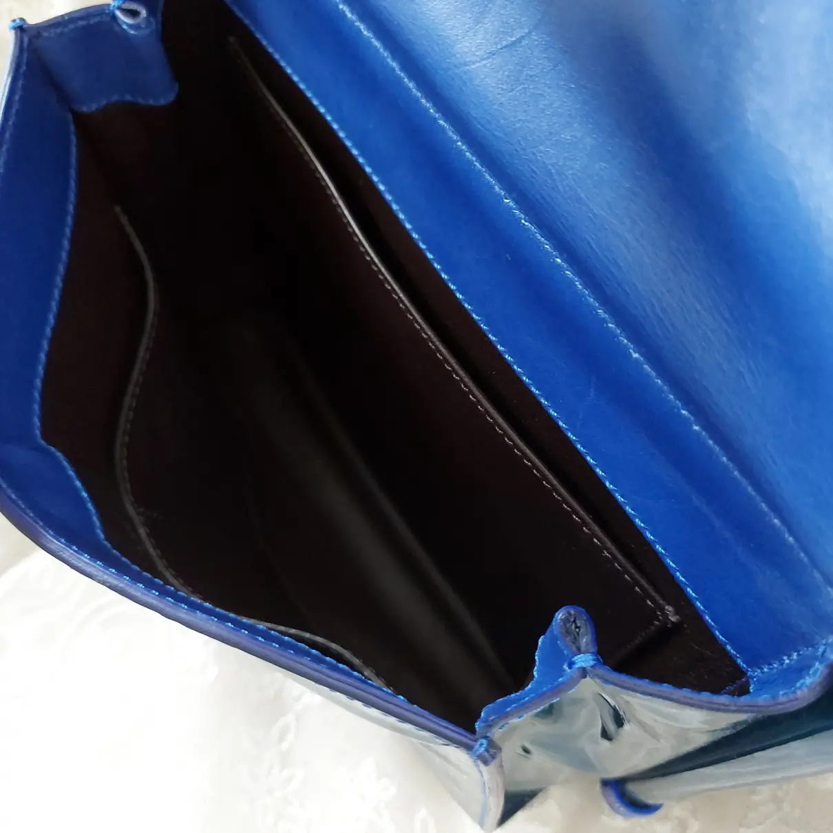 Patent leather handbag Roger Vivier