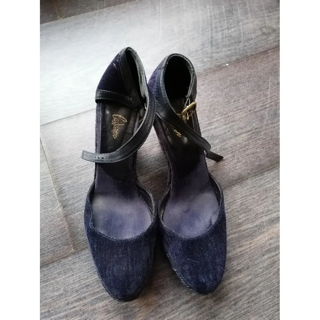 Buy Castaner Velvet heels online
