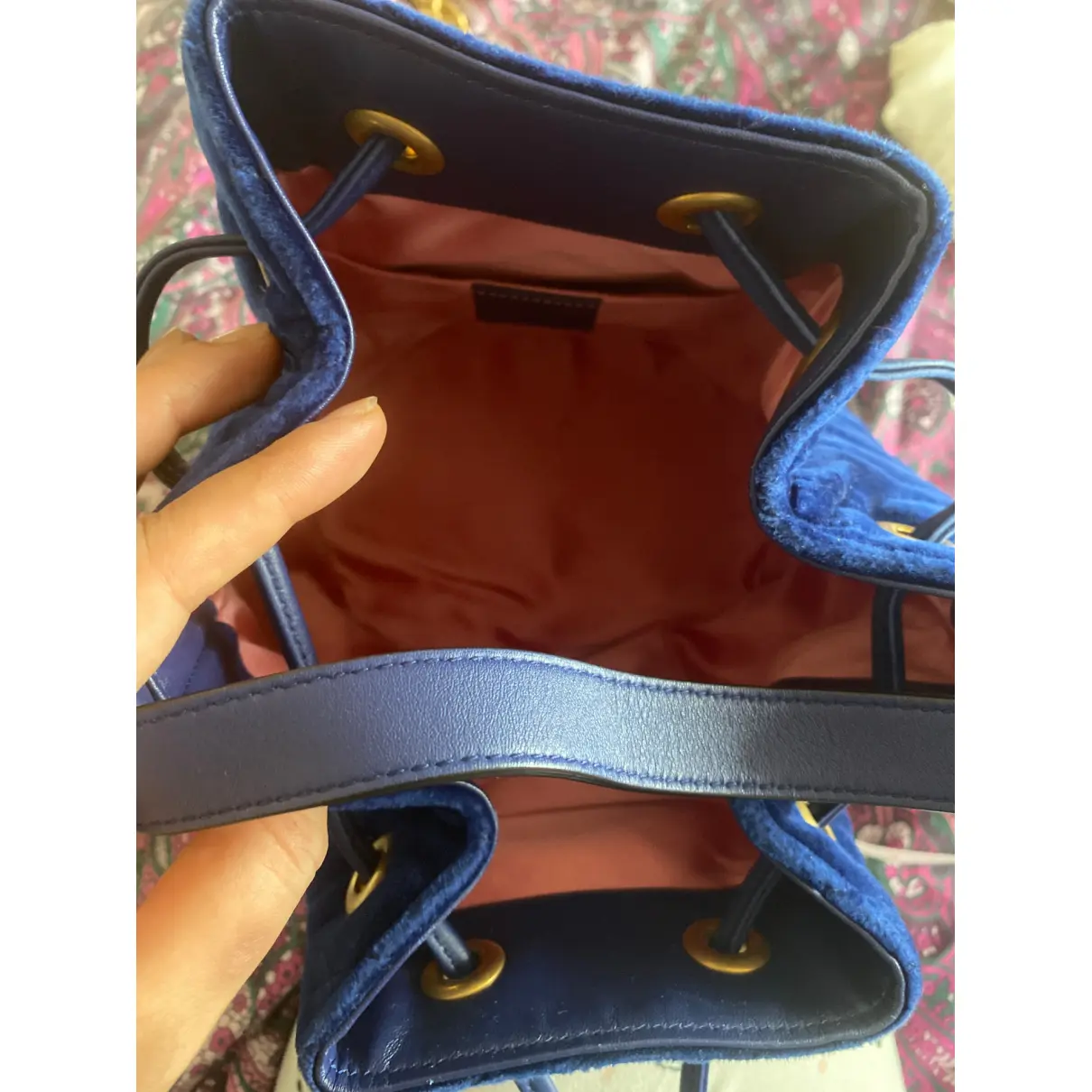 GG Marmont Bucket velvet handbag Gucci