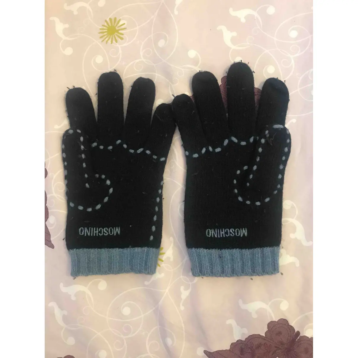Buy Moschino Wool gloves online