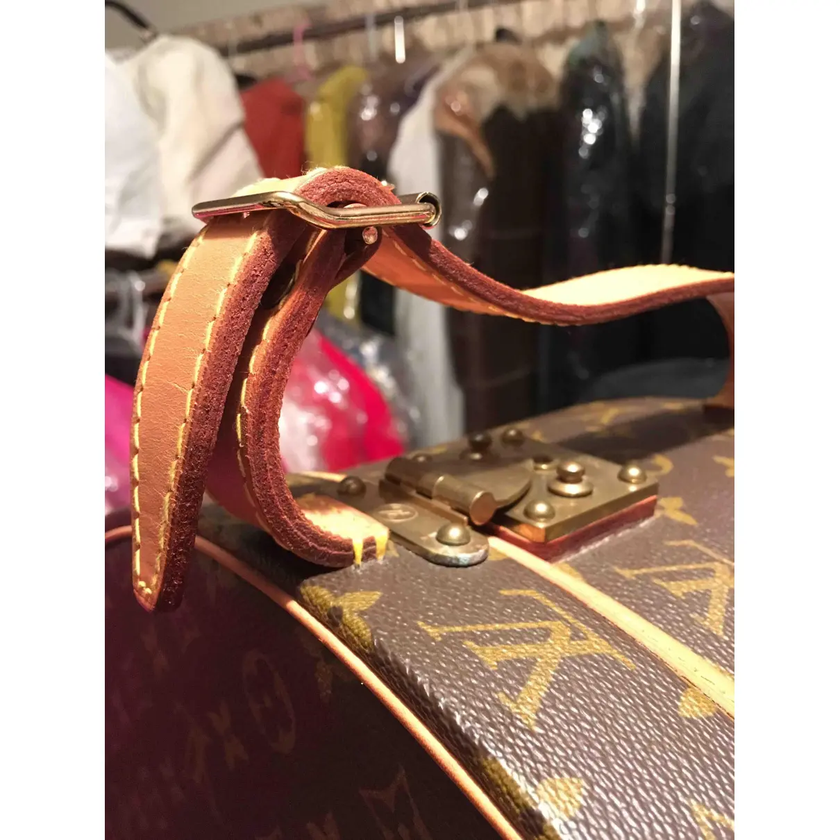 Boîte chapeau souple cloth handbag Louis Vuitton