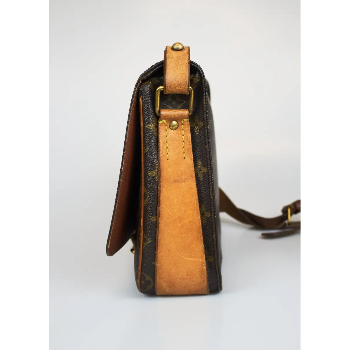 Cartouchière cloth crossbody bag Louis Vuitton - Vintage