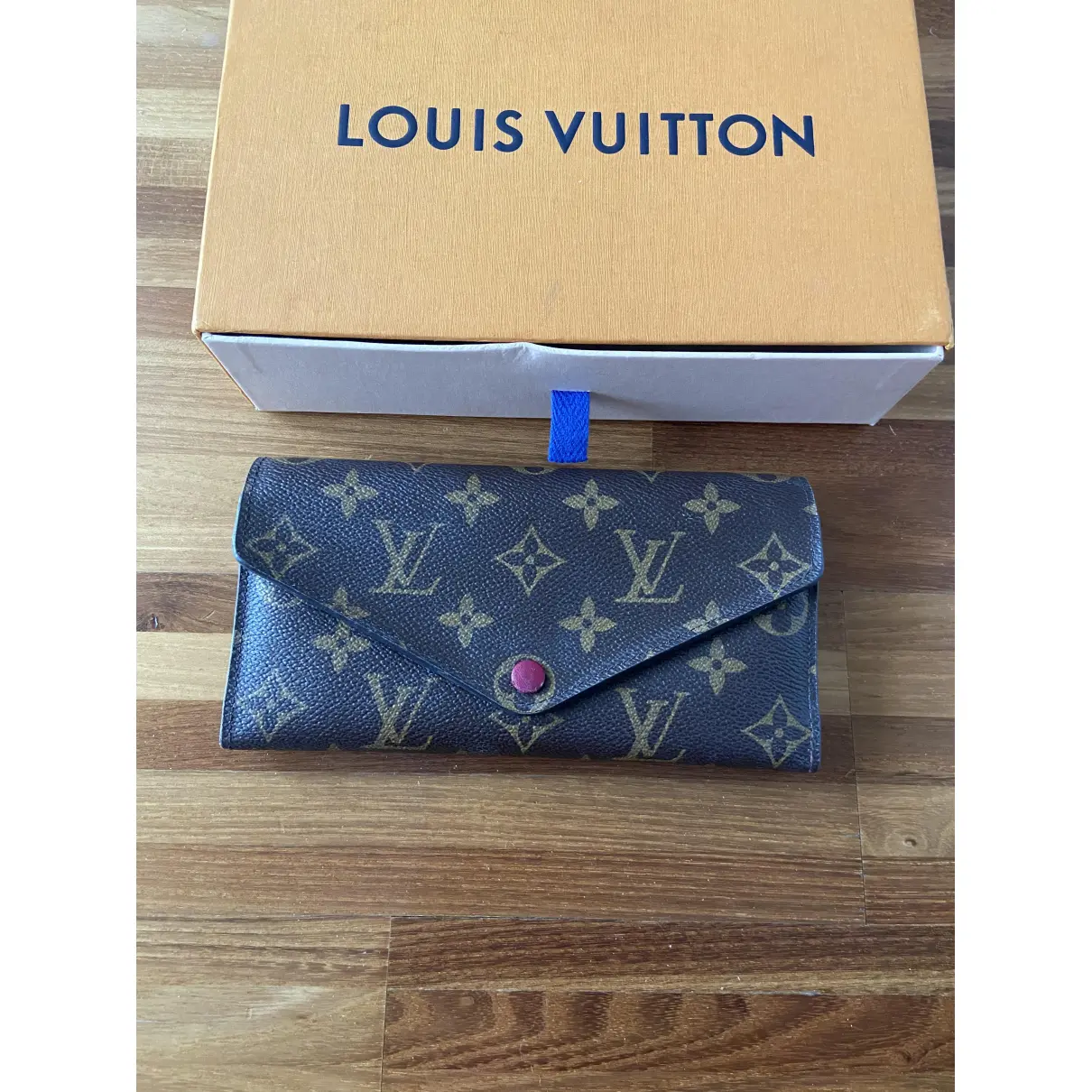 Buy Louis Vuitton Joséphine cloth wallet online