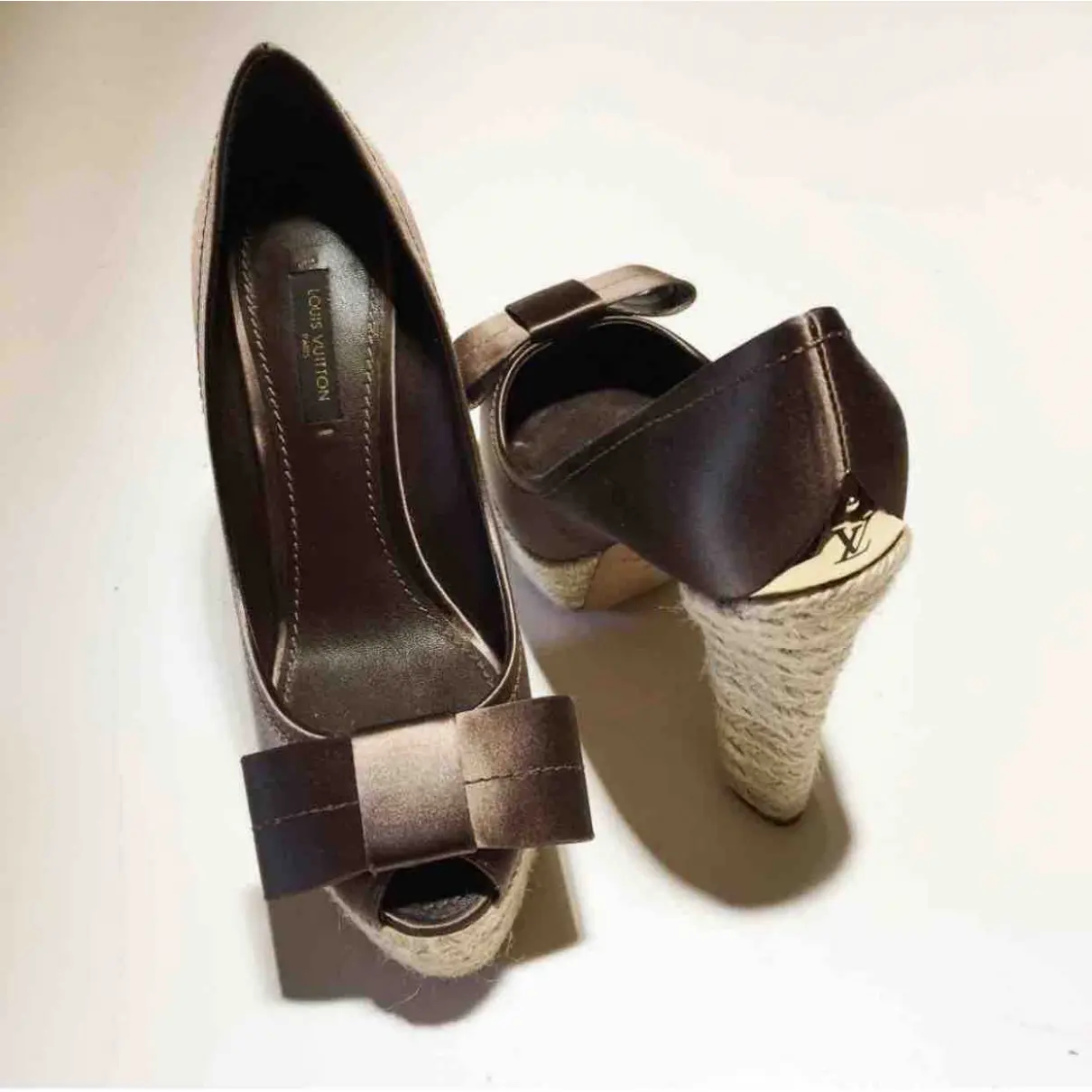 Buy Louis Vuitton Cloth heels online - Vintage