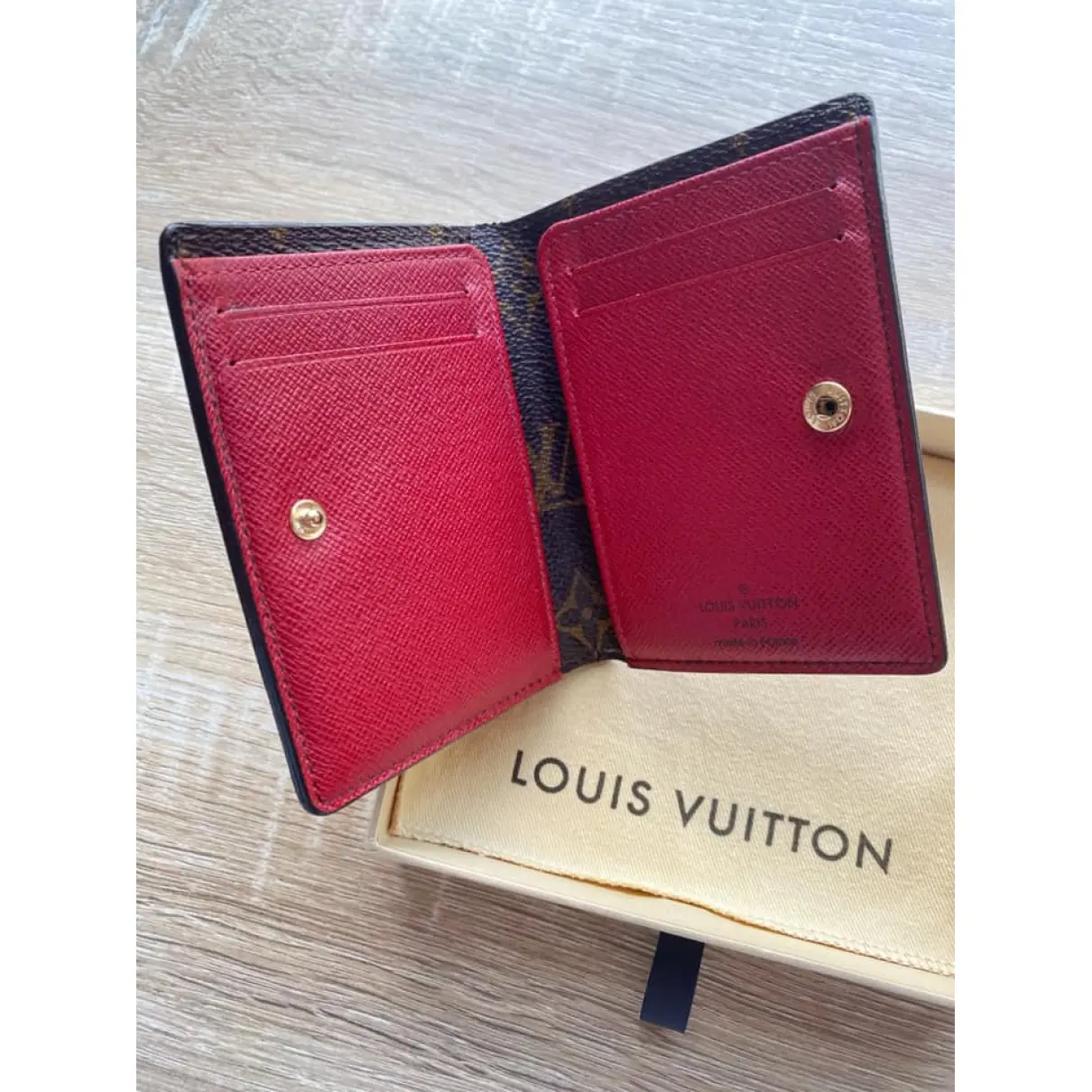 Luxury Louis Vuitton Wallets Women