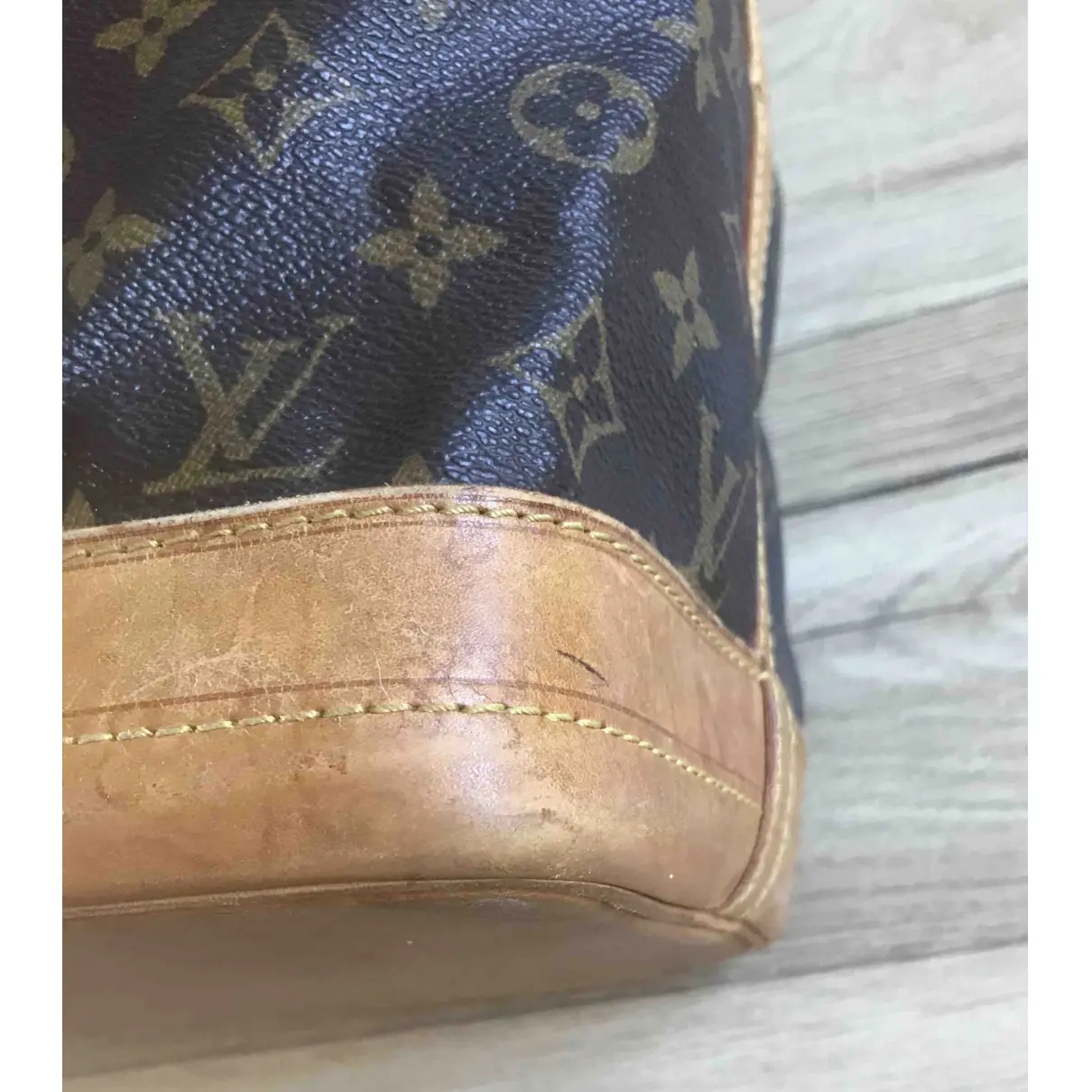 Buy Louis Vuitton Noé cloth crossbody bag online - Vintage