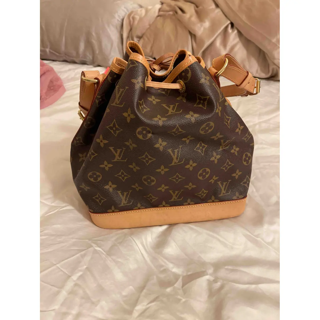 Buy Louis Vuitton Noé cloth handbag online