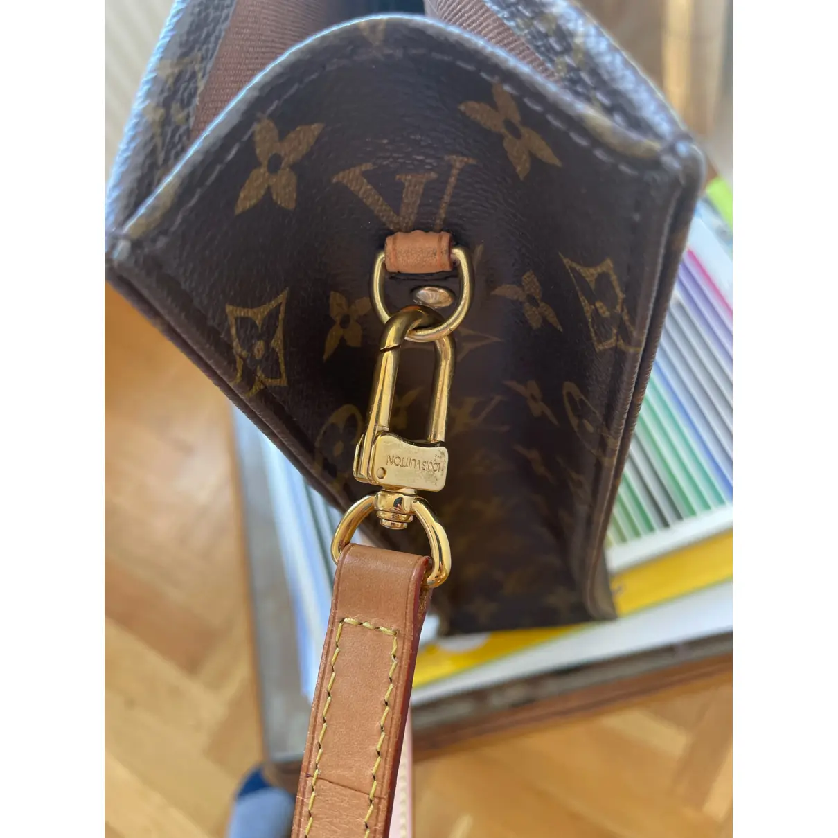 Plat cloth handbag Louis Vuitton