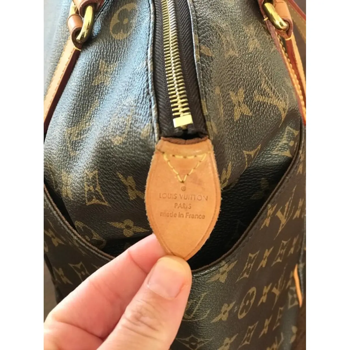 Totally cloth handbag Louis Vuitton