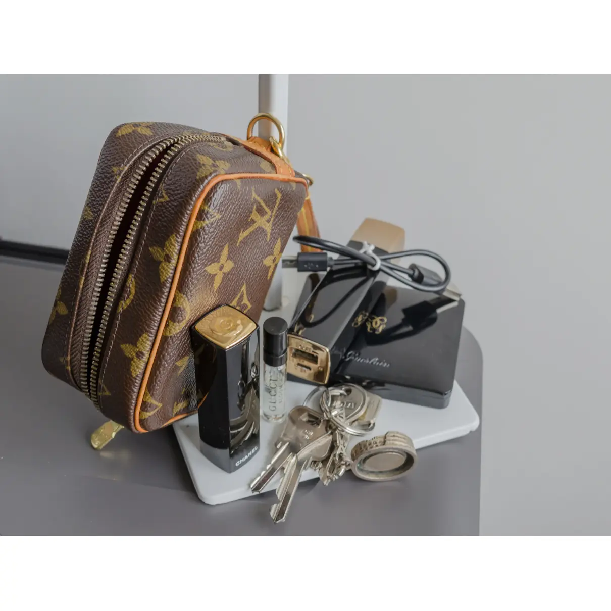 Buy Louis Vuitton Wapity cloth clutch bag online