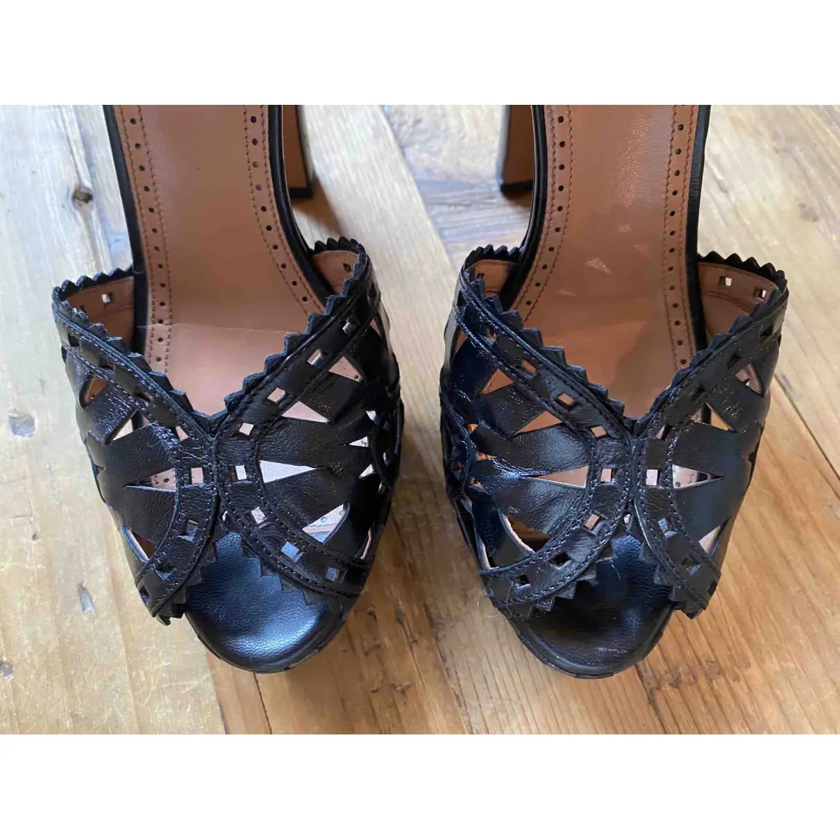 Leather heels Alaïa