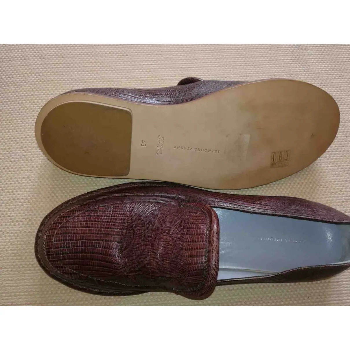 Buy Andrea Incontri Leather flats online